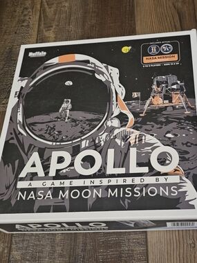 Apollo NASA Moon Missions Board Game – New Open Box